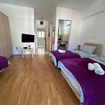 Apartments Mitende