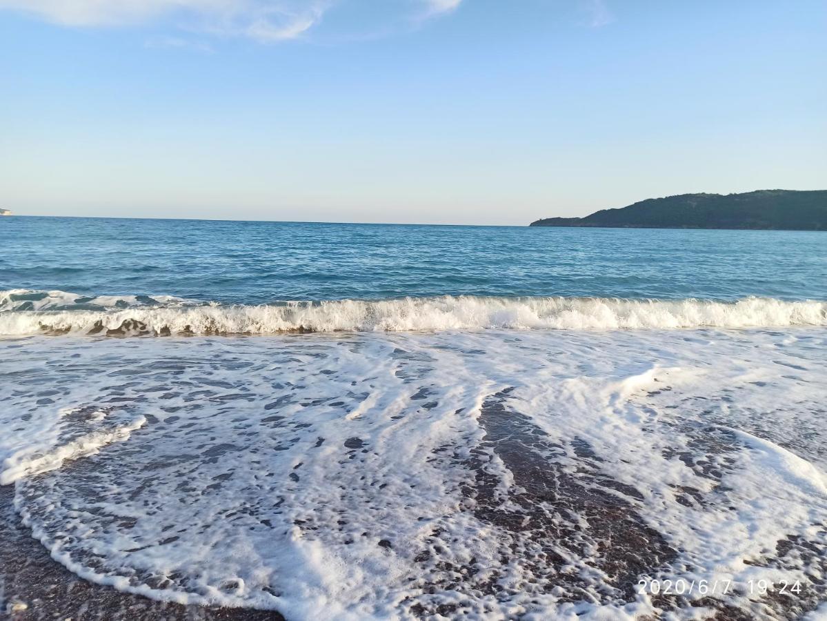 Mitende * Budva