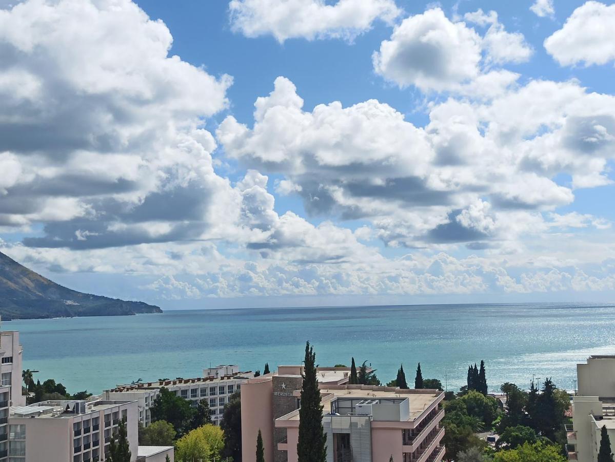 Apartament Mitende *